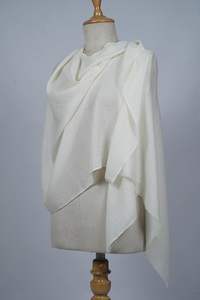 Étole en cachemire et laine fine VIC pour femme, teinte à la main, douce, légère, luxueuse, pour l'hiver, respirante, Inde Pakistan, taille 70x200cm - Product Image 3