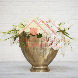 Urnes dorées planteur et colonne pour centres de table de mariage et décoration intérieure urnes en métal vase pour décoration de mariage best-seller - Product Image 3