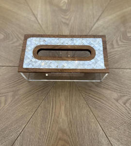 Porte-serviettes en bois MDF fait à la main de luxe décorations pour la maison élégantes de haute qualité boîte à mouchoirs en nacre par FWE - Product Image 1