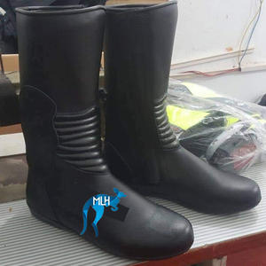 Botas de Motociclismo de Cuero de Diseño Exclusivo para Hombre, Forro de Malla de Primera Calidad, Estilo de Carreras, Ventiladas, Blancas - Product Image 4