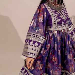 Robe afghane à franges, faite à la main, robe tribale balochi, robe ethnique kuchi, fabrication pakistanaise, robes de mariage traditionnelles. - Product Image 5