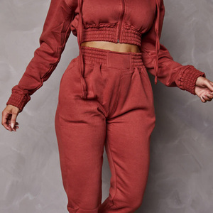 Survêtements courts pour femmes avec personnalisation de marque, ensemble molletonné décontracté, vêtements de sport, fabrication en gros OEM - Product Image 5