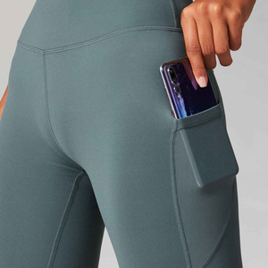 Leggings de yoga taille haute moulants pleine longueur pour femme en Spandex/Polyester tricoté respirant, couleur unie, avec logo personnalisé (jambe gauche) - Product Image 2