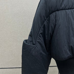 Veste d'automne unie à manches longues et col rond, coupe ajustée, avec fermeture éclair, en coton brillant, respirante pour femme, vente en gros - Product Image 5