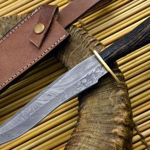 Couteaux à lame fixe en acier Damas faits à la main, avec manche en corne, pour la survie en plein air et le camping, OEM - Product Image 3
