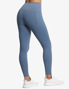 Vente en gros de leggings et shorts personnalisés pour femmes, tenue de yoga, ensembles de sport pour femmes grandes tailles, respirants, fabriqués au Pakistan - Product Image 5