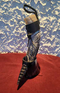 ขาตั้งเหล็กตกแต่งพร้อมเขาควายแท้ 100% สำหรับดื่มเครื่องดื่มแบบยุคกลางแท้ๆ ขณะดื่มมี้ดหรือเบียร์เอล - Product Image 2