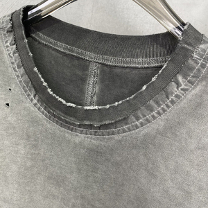 เสื้อยืดผู้ชาย/ผู้หญิง สไตล์วินเทจย้อนยุค ตัดเย็บแบบดิสเทรส คอเสื้อแบบดิบ ทรงหลวม ซักแล้ว ใส่สบาย ไซส์ใหญ่ สตรีทแวร์ สำหรับฤดูใบไม้ผลิและฤดูร้อน - Product Image 2