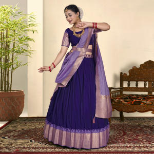 ชุดเลเฮนกาโชลีผ้าไหมบานาราซี พร้อมขอบผ้าทอลายซารีอย่างดี ยาวถึงพื้น ไม่ยับง่าย เหมาะสำหรับงานปาร์ตี้ งานดิวาลี งานแต่งงาน ขายส่ง - Product Image 3