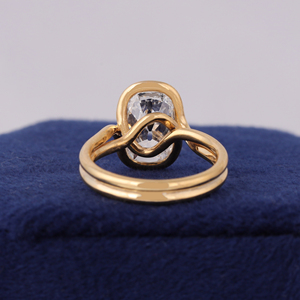 Bague de Fiançailles de Luxe en Or 14K avec Diamant de Laboratoire Taille Coussin 2,00 Carats (Ancienne Mine), Sertie en Bézel Bypass, Certifiée IGI, Bague de Mariage - Product Image 4