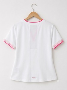 Camiseta Deportiva Blanca de Algodón Tejido para Mujer, Cuello en V, Manga Corta, con Ribete en Contraste y Logotipo Personalizado - Product Image 2