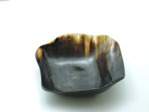 Bol décoratif en corne de buffle véritable, dernier design, bol de service en corne, saladier en corne, à prix de gros avantageux - Product Image 5