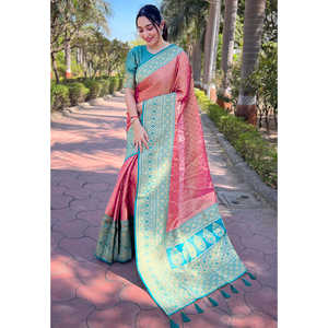 Conjunto de Sari de Tela Rosa Puro con Tejidos en Contraste con Bordado Zari de Elite Weaves para Mujer - Product Image 3