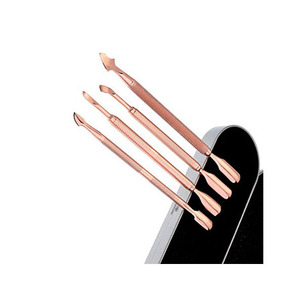Empujador de cutículas de uso confiable para manicura, que ayuda a eliminar el exceso de cutículas y limpiar las uñas para un acabado pulido. - Product Image 2