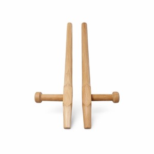 Tonfa de Madera de Haya de 18.5 Pulgadas para Artes Marciales, con Acabado de Aceite Natural, Pegamento Extra Fuerte, 672g, Reutilizable - Product Image 1