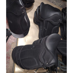 EN VENTA SILLAS DE MONTAR SINTÉTICAS PARA CABALLO, STOCK INGLESA PARA SALTO, CC, GP, TODOS LOS TIPOS EN DÓLARES, TALLAS 14, 15, 16, 17, 18, SE ACEPTAN TARJETAS DE CRÉDITO - Product Image 2