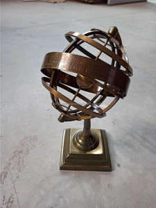 Globe armillaire en laiton antique, finition peinte numériquement, personnalisable, objet de collection de haute qualité pour la décoration intérieure, mariage - Product Image 2