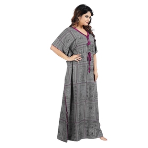 Robe longue décontractée en coton gris à imprimé géométrique pour femme avec cordon de serrage violet et col en V - Product Image 3