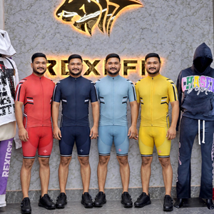 Tenue de cyclisme professionnelle unisexe avec maillot léger et short rembourré en tissu respirant pour la course sur route et l'entraînement – Personnalisable - Product Image 3