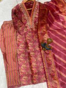 Zarna Silk Floral Printed <b>Kurti</b> Set with Handwork & Dupatta - Product Image 4