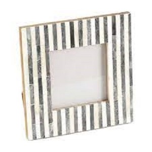 Marcos de fotos coloridos con incrustaciones de hueso y patrones geométricos y tradicionales de lujo para decoración de habitaciones disponibles. - Product Image 5