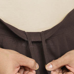 Ensemble de survêtement d'entraînement décontracté et léger pour homme, avec capuche, durable, écologique, anti-humidité, idéal pour l'entraînement quotidien en hiver - Product Image 6