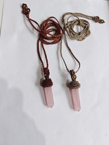 Collier ras du cou en macramé fait main avec pendentif en pointe de cristal de quartz clair, bijoux bohèmes tribaux, cordon tressé, artisanat hippie, bouddhisme - Product Image 2