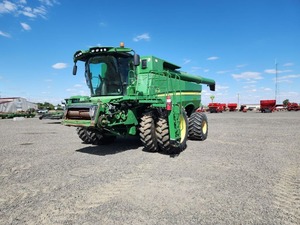 Moissonneuse-batteuse robuste S680 2012 haute performance pour approvisionnement en vrac - Product Image 1