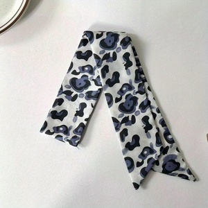 Pañuelo largo con estampado de leopardo para mujer, accesorio de moda de poliéster, estilo casual, para todas las estaciones, cinta estrecha para el cuello, diadema, decoración para bolso - Product Image 2