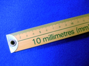 Regla de Madera DK-436 de 100 cm para Sastrería y Trabajo Textil - Product Image 3