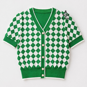 HMR Alpha |   Kapa |   Broderie Alpha Soror, vêtements en tricot personnalisés pour femmes, vert et blanc, cardigan en tricot brodé pour femmes, pull de sororité - Product Image 4