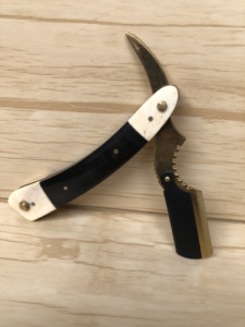 Hot Selling sharp Barber Folding Shaving <b>razor</b> Wooden Handle Safety <b>razor</b> Stainless Steel Straight <b>razor</b> - Product Image 5