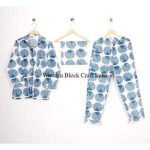 ชุดนอนผ้าฝ้ายอินเดียพรีเมียมสำหรับผู้หญิง ลายพิมพ์บล็อกด้วยมือ ลายดอกไม้ เสื้อพร้อมกางเกงขาสั้น ชุดนอนทันสมัย สวมใส่สบาย เหมาะสำหรับงานปาร์ตี้ - Product Image 1