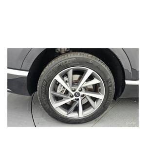 Genesis GV80 2.5T 2024 Gasolina 2WD con 12,595 km, Volante a la Izquierda, Caja de Cambios Automática, Asientos de Cuero, Cámara Trasera - Product Image 4