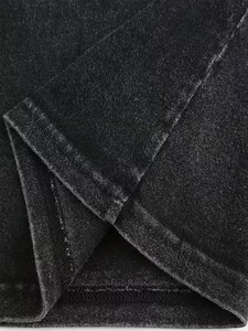 Camiseta Negra Extra Grande para Hombre, Diseño de Huella Blanca, Manga Corta, Cuello Redondo, Estilo Casual Urbano, 100% Algodón, Tejido de Punto Transpirable - Product Image 5