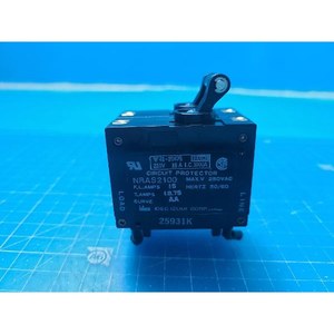 Protecteur de circuit électromagnétique IDEC NRAS2100, utilisé comme pièce détachée pour équipement semi-conducteur ancien - Product Image 1