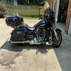 Motocyclette Cruiser ELECTRA GLIDE FLHTK 2013 Abordable avec Options de Fourniture Directe d'Usine - Product Image 1