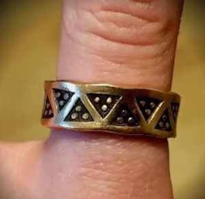 Bague ouverte en cuivre pur vintage gravée motif nœud géométrique fleur de lotus, bague de doigt en cuivre massif à bord plat - Product Image 3