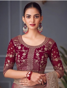 Sari de satén adornado al estilo Bollywood - Product Image 4