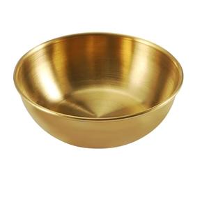 Bol rond décoratif en laiton massif doré martelé pour servir les aliments et les fruits, idéal pour la table, le comptoir et la décoration de table à manger - Product Image 3