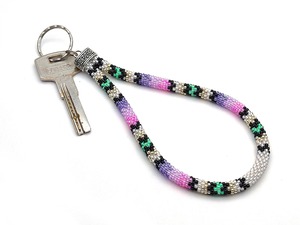 Chaîne de poignet artisanale en perles naturelles avec motifs colorés pour femmes, style tendance au quotidien et pour les amateurs d'artisanat - Product Image 6