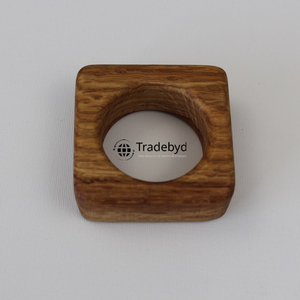 Anillo para Servilletas Redondo de Madera Clásico Hecho a Mano, Duradero y Ecológico, Accesorio Decorativo Premium para Mesa de Comedor y Bodas por Tradebyd - Product Image 5