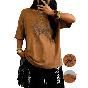 Camiseta Oversize de Algodón 280 GSM con Lavado Ácido para Mujer, Estilo Urbano de Moda, Marrón Vintage, Gráfico Urbano, Producción OEM Personalizada al por Mayor - Product Image 2