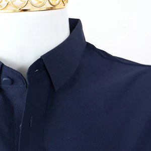 เสื้อโปโลผู้ชายแฟชั่นทรงหลวมโอเวอร์ไซส์ แขนสั้น สวมใส่สบายๆ สำหรับฤดูร้อน พิมพ์ลายโลโก้ตามสั่ง รุ่นปี 2026 - Product Image 5