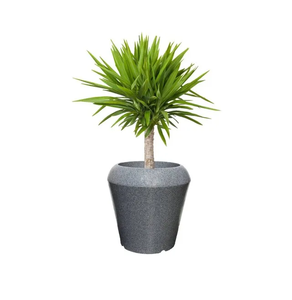 กระถางต้นไม้พลาสติกขนาดใหญ่ 14 นิ้ว ยี่ห้อ Jaguar Spain สำหรับใช้ในร่มและกลางแจ้ง บ้าน สวน ระเบียง ลานบ้าน - Product Image 2