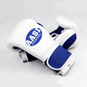 Gants de kickboxing faits à la main pour hommes, en cuir de vachette, personnalisés, pour l'entraînement sportif, toutes saisons - Product Image 6