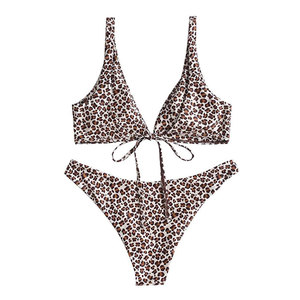 Conjunto de bikini triangular sexy para mujer con tiras, bragas tipo tanga, estampado, traje de baño de dos piezas para la playa, logotipo personalizable en la cintura - Product Image 1