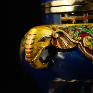 Brûleur d'encens Bakhoor religieux en métal haut de gamme pour copeaux d'Oud, écologique et durable pour des expériences domestiques élégantes - Product Image 5