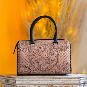 Bolso de Mano de Cuero Genuino Venus Leathers, Bolso de Viaje Ligero con Cierre de Cremallera para Mujeres y Niñas, 45-55cm - Product Image 2