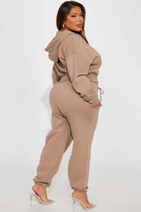 Women's Beige Cropped Hooded Zip-Up Sweatshirt <b>Set</b> With <b>Matching</b> <b>Joggers</b> Casual Fleece Two-Piece Outfit Full Sleeve Loose Fit - Product Image 3